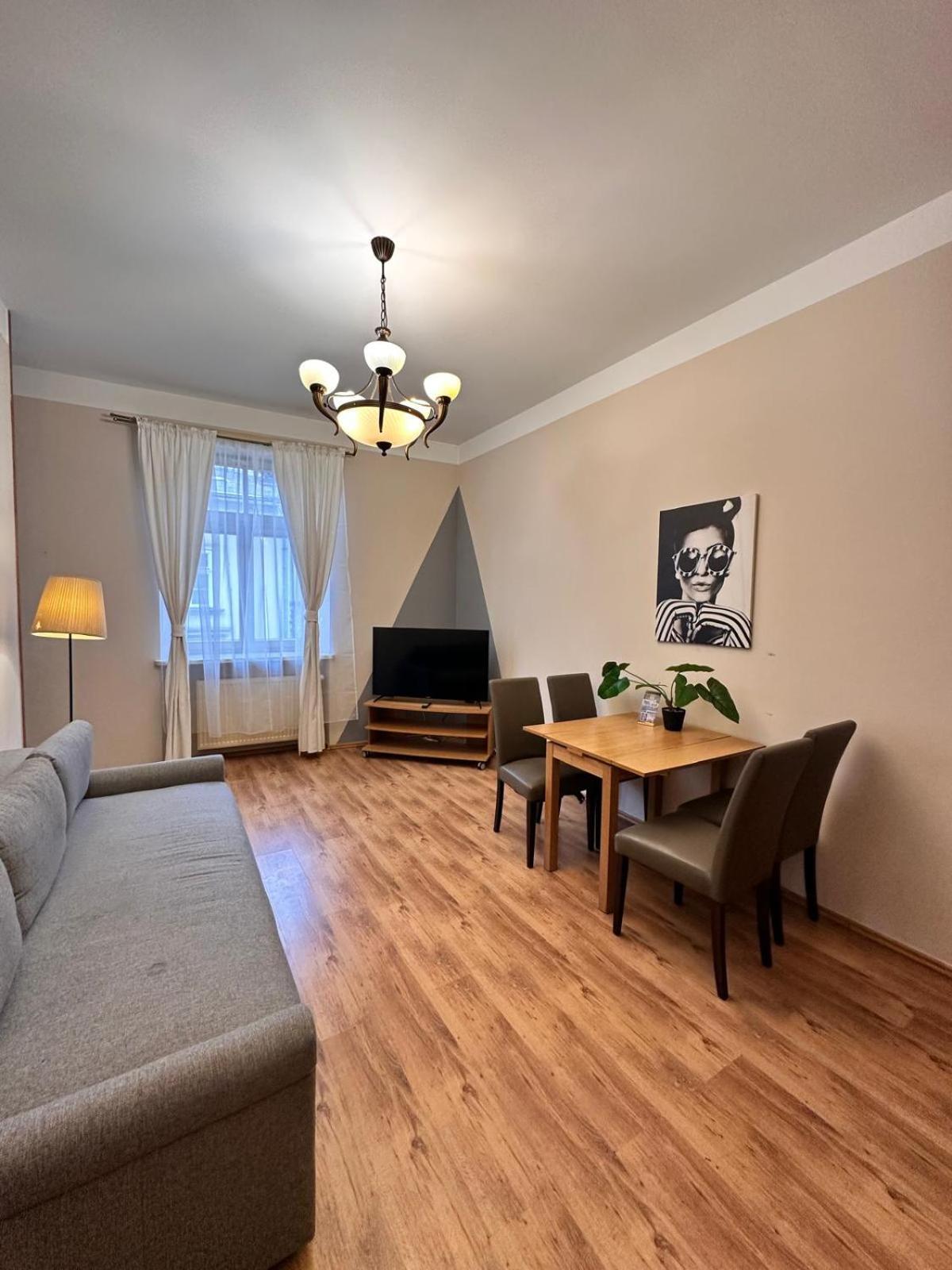 Mikolajska Apartments With Lift Красков Екстериор снимка